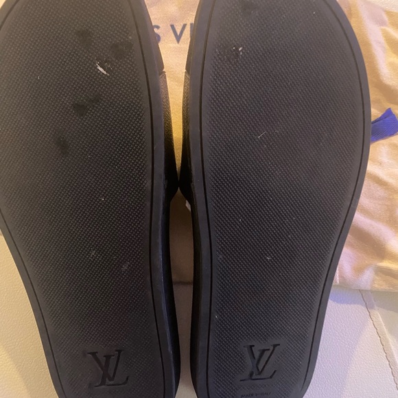 Authentic LV Waterfront Mules - Picture 7 of 8